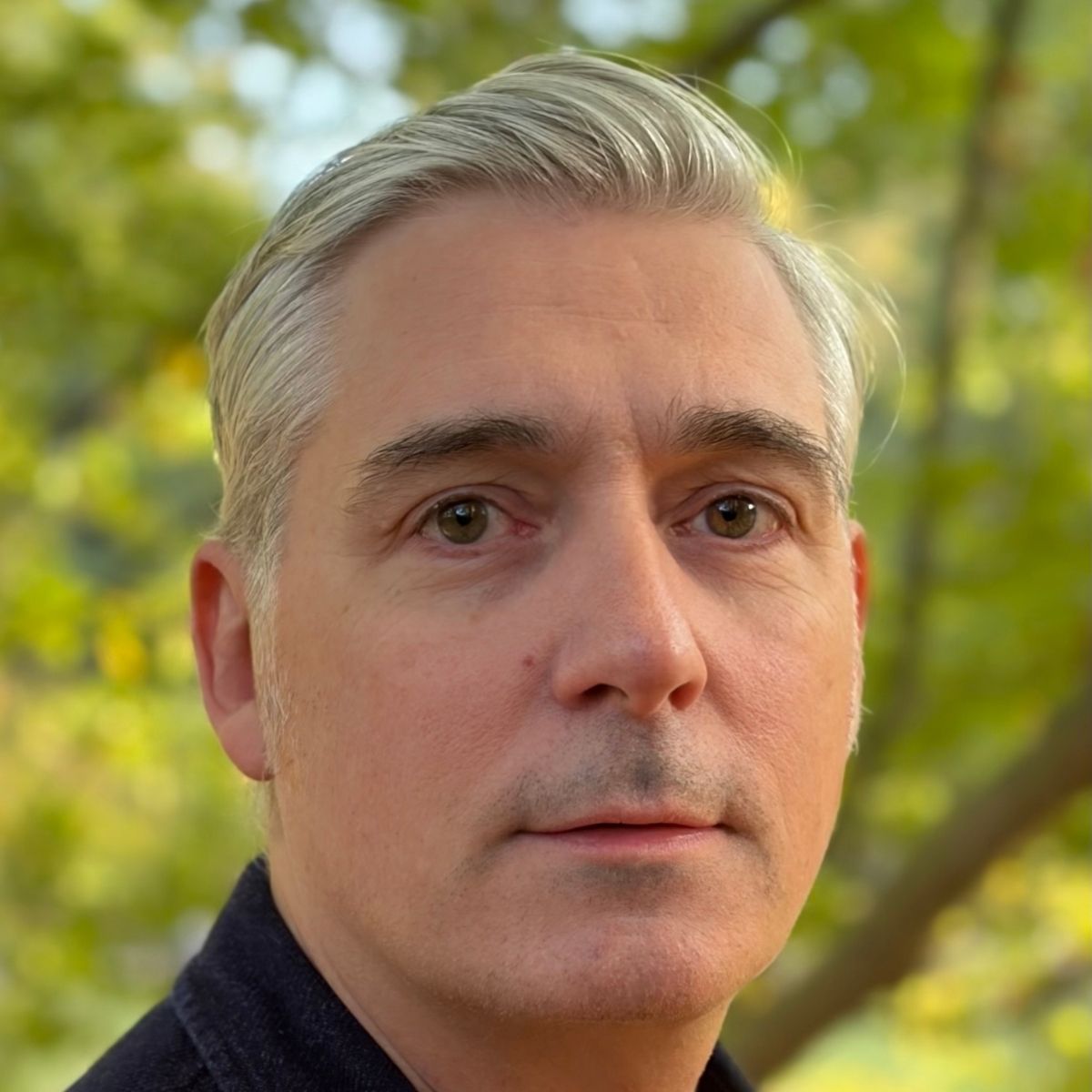 Dirk-Wilhelm-Profilbild Portrait von Dirk Wilhelm